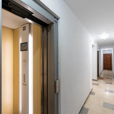 Apartment Velarde-maestranza Seville